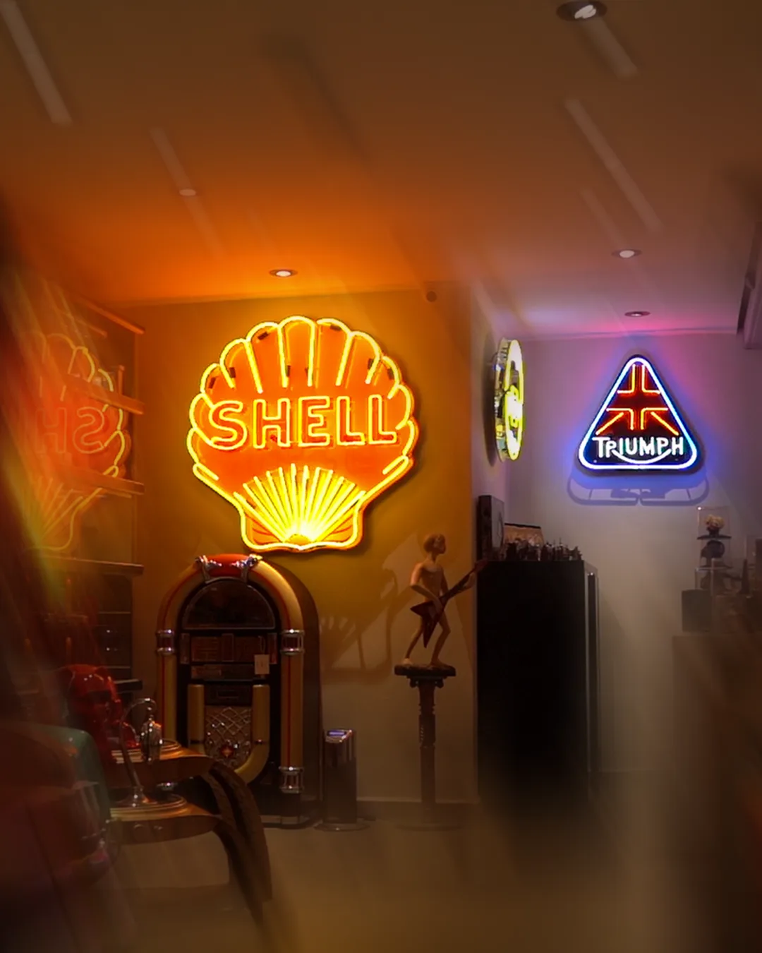 Galeri — neon koleksiyon köşesi